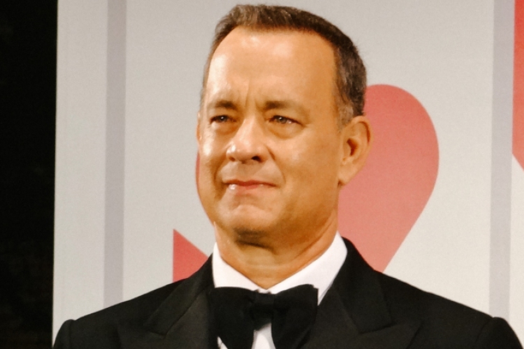 Tom Hanks Falstaffként debütál a színpadon Los Angelesben