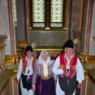 A Szanyi Bokréta Hagyományőrző Néptánc Együttes látogatása az Országházban.