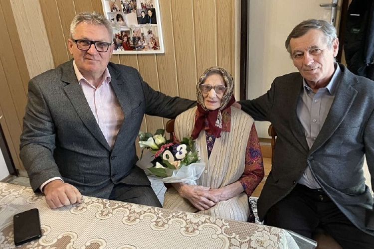 Szany legidősebb, 103 éves lakóját köszöntötték