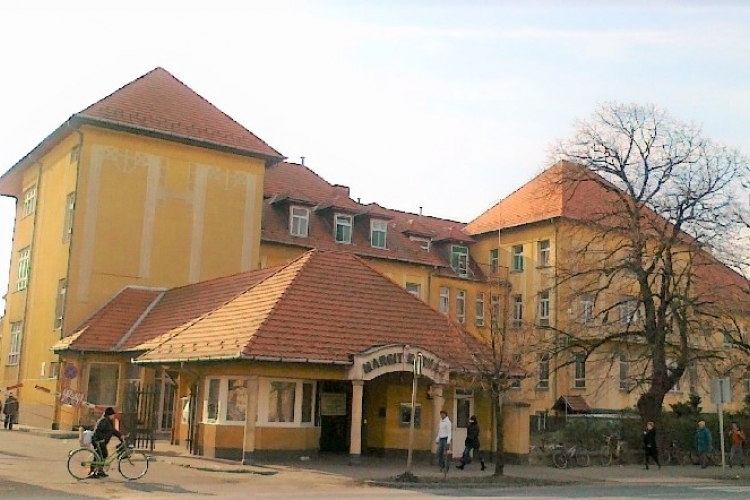 A csornai és a kapuvári kórházban is kialakítottak oltópontot