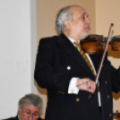 „Házhoz megy a kultúra elnevezésű” program Szanyban.