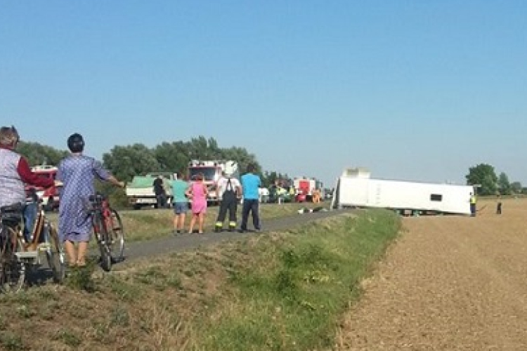 Őrizetbe vették a halálos buszbalesetet okozó sofőrt