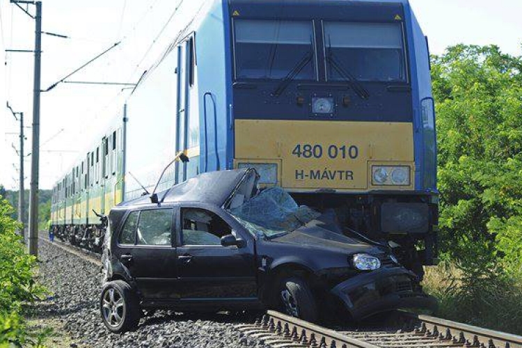 Ketten meghaltak a kópházi vasúti átjárónál történt balesetben