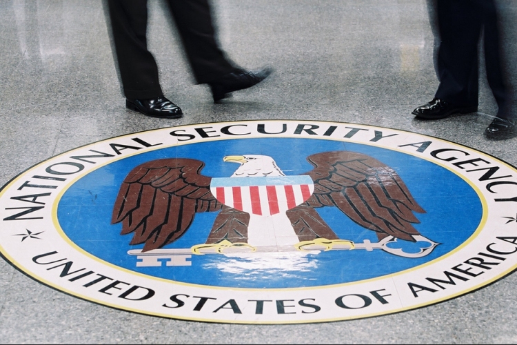 Engedély nélkül is megfigyelte az amerikaiak online kommunikációját az NSA