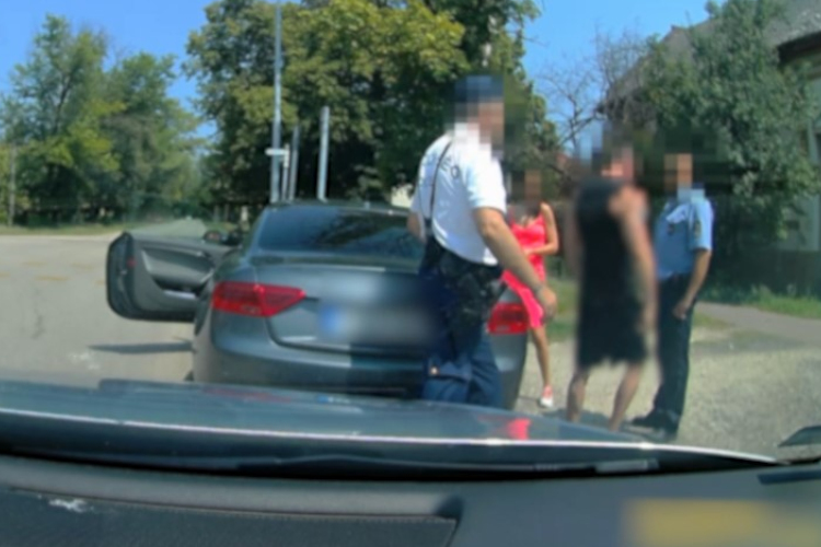 Lefejelte a magyar rendőrt az audis - Videó