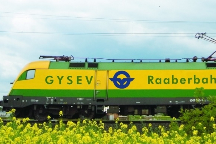 Vonatpótló buszok közlekednek Fertőszentmiklós és Sopron között