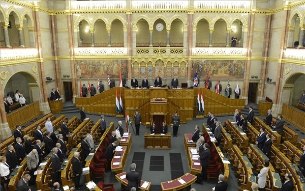 A parlament is 1848-ra emlékezik