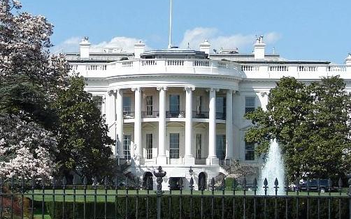 Sokkal messzebb jutott a behatoló a Fehér Házban, mint az őrség először elismerte