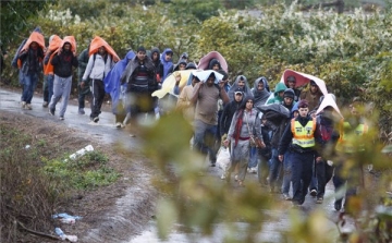 Németországban ismét tömegverekedés volt egy menekültszálláson