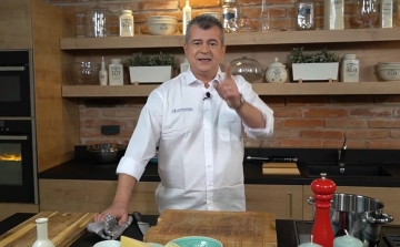 Főzzünk Robival! Sütőtök krémleves baconnal és parmezánnal - VIDEÓ