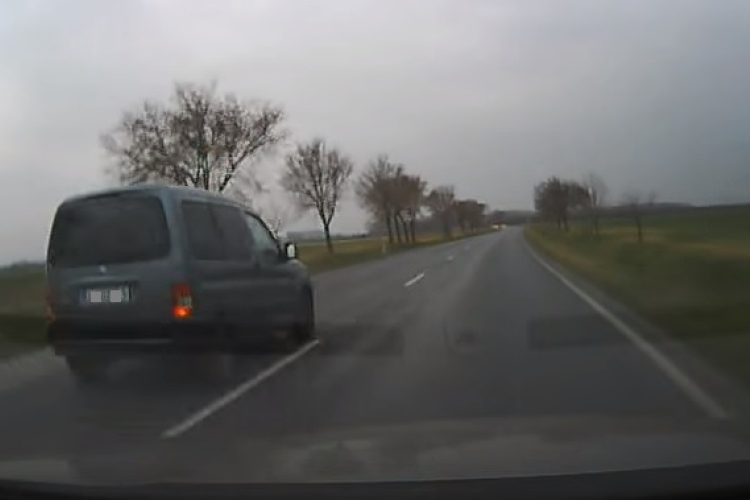 Rendőrkézen a 85-ös főút ámokfutója