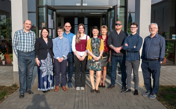 Vasárnap nyitották meg a Fertődi Fotóklub kiállítását