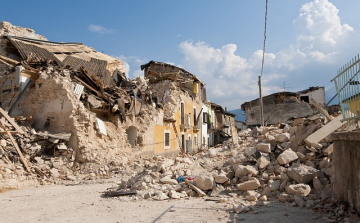 Hatalmas földrengés pusztított Törökországban