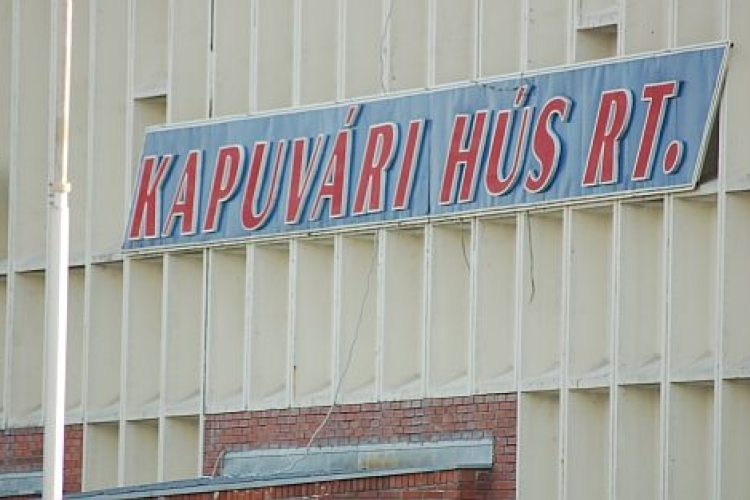 A vevőjelölt kötelezettséget vállal a kapuvári húsgyár újraindítására