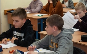 Körzeti matematika versenyt rendeztek Csornán a Hunyadiban