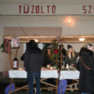 Karácsonyi vásár a szanyi templom melletti vásártéren.