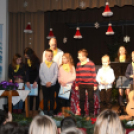 Iskolai adventi vásár a Szent Anna Katolikus Általános Iskola és Óvodában, Szanyban.