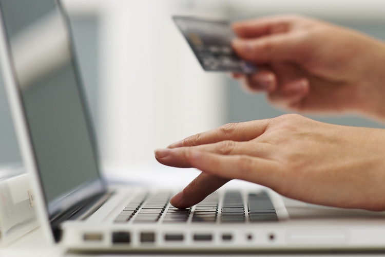Az online vásárlás veszélyeire figyelmeztetnek szakértők