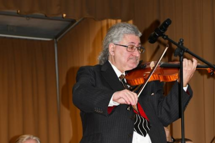 „Házhoz megy a kultúra elnevezésű” program Szanyban.