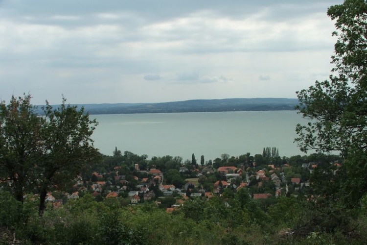 Balatonon táboroztak a petőházi diákok