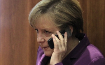 Titkos adatgyűjtés - Merkel: súlyosan megrendült a bizalom
