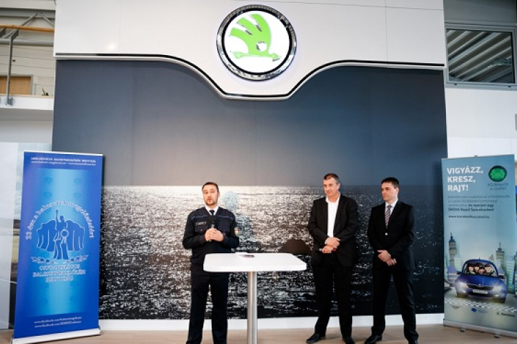 Nyerjen egy Skodát a család!