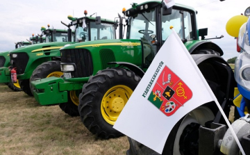 Traktoros felvonulás Magyarkeresztúron