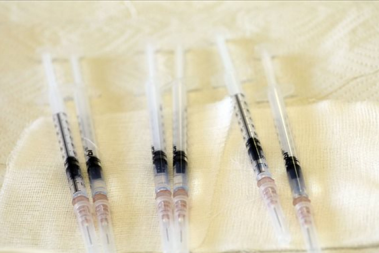 Megérkezett a gyerekek oltására alkalmas vakcina a Heim Pál Gyermekkórházba