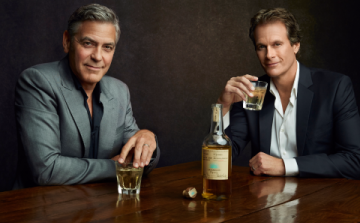 Brutális nagy összegért adja el George Clooney tequilacégét 