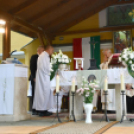Búcsú napi szentmise Szanyban a Szent Anna kápolnánál.