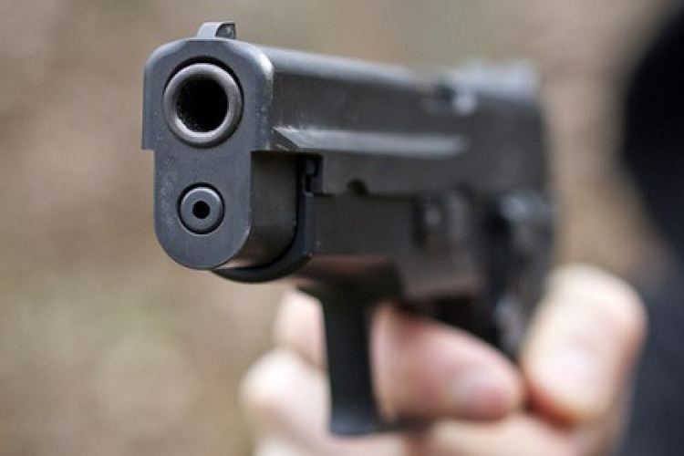 Németországban illegálisan vásárolt fegyvereket foglaltak le, lehet, hogy magyar online áruházból származnak