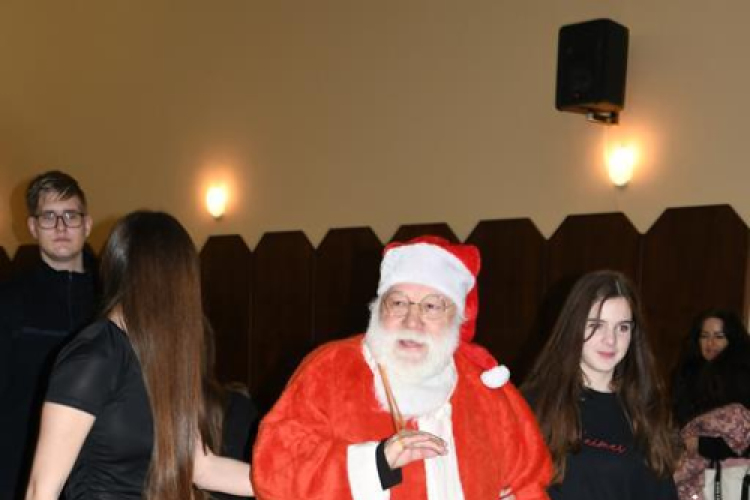 Mikulásváró ünnepség Szanyban.