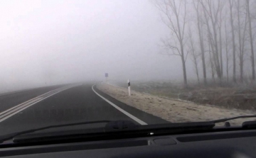 Ködben még óvatosabban az utakon!
