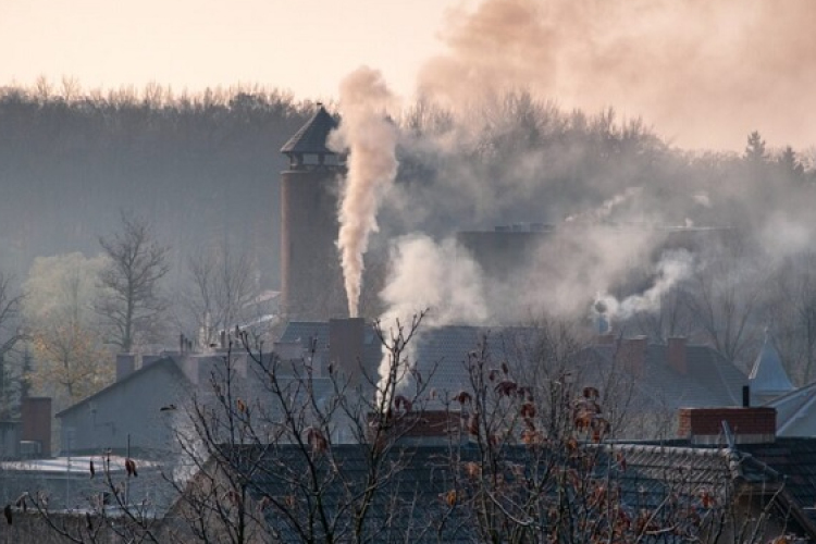 A magyarországi levegőszennyezés egyik legsúlyosabb forrása a lakossági fűtés