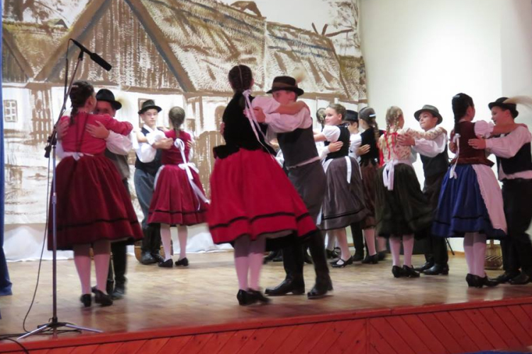 A kapuvári néptánciskola nyári táborai