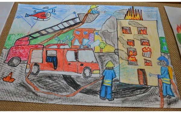 Újra várja a tűzoltóság a gyerekek rajzait, verseit, meséit