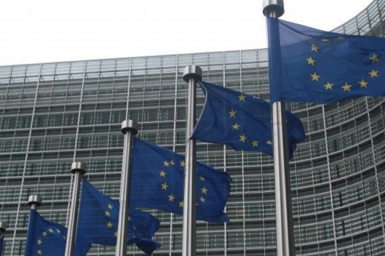 Az Európai Bizottság azt javasolja, hogy 2022 legyen az ifjúság európai éve