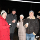 Karácsonyi vásár a szanyi templom melletti vásártéren.