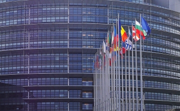 Az EU 100 millió eurót mozgósít gyorstesztek vásárlására