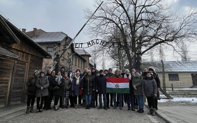 Az elmúlt napokban láttuk a szépet és a szörnyűséget