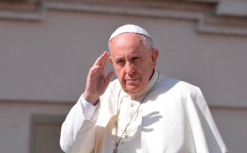 Ferenc pápa az emberek közötti békét és gondoskodást sürgette újévi beszédében