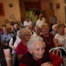 A dunabogdányi motorosok adományai a bágyogszováti idősek gondozóházának