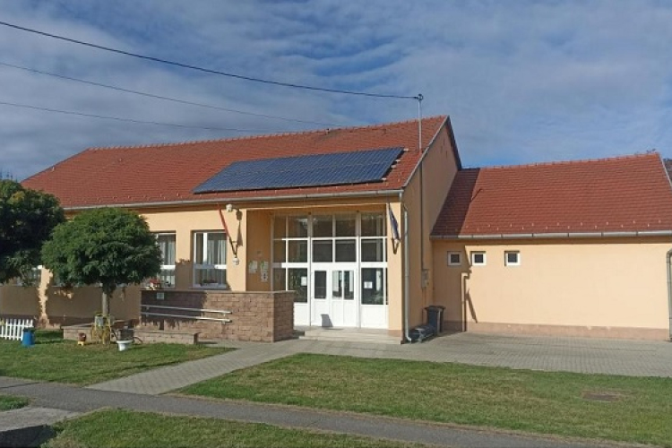 Könyvek ingyen Kónyban