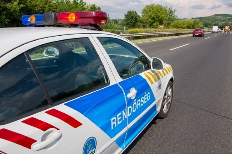 A hőségben fokozott figyelemmel vezessenek!